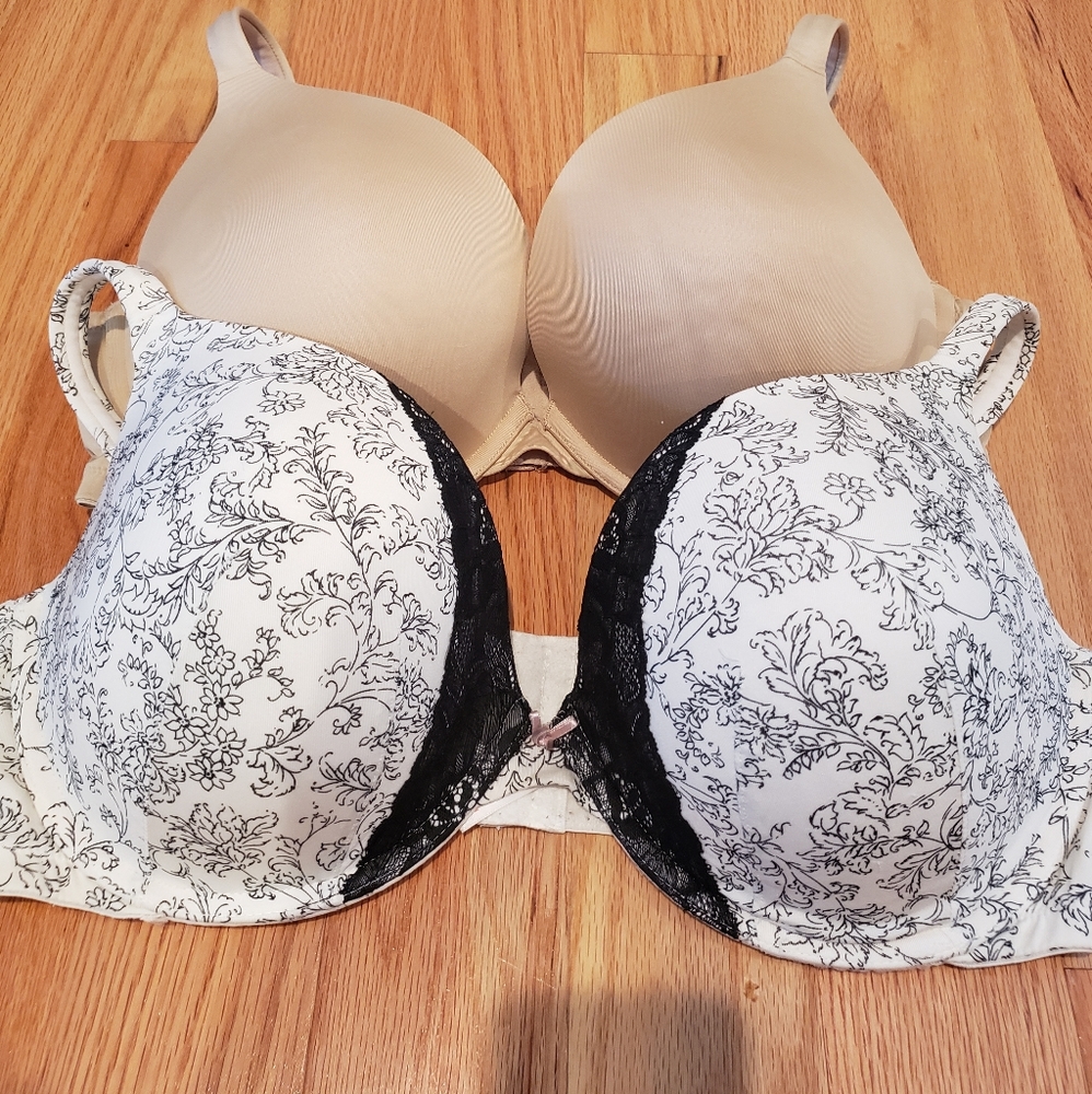 Set of 2 Cacique 40DDD bras
